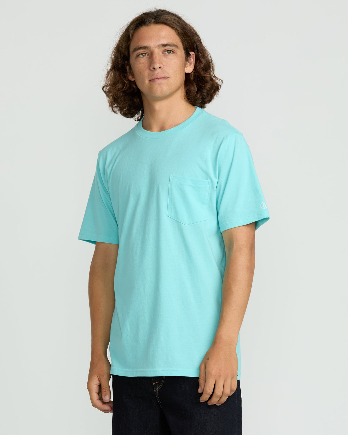 Men's Solid Short Sleeve Shirt Pocket Tee | Volcom Trending