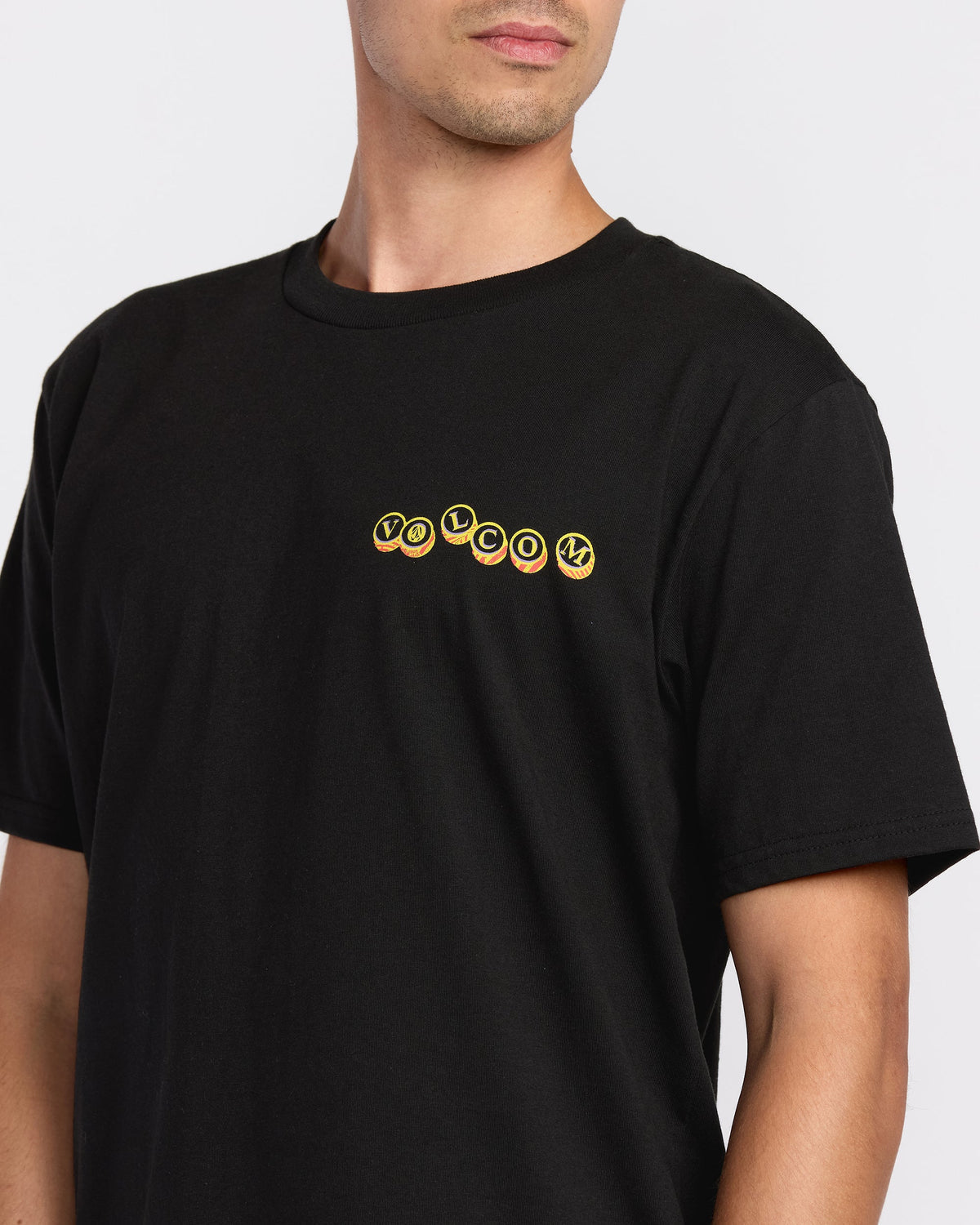 Men's Veevo Short Sleeve Tee | Volcom Latest