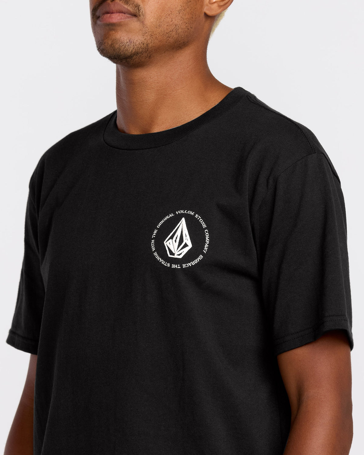 Men's Almeida Short Sleeve Tee | Volcom Customer Favorite