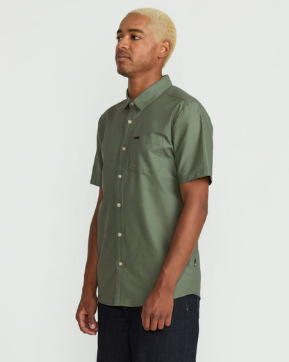 Men's Veeco Oxford Short Sleeve Shirt | Volcom Value