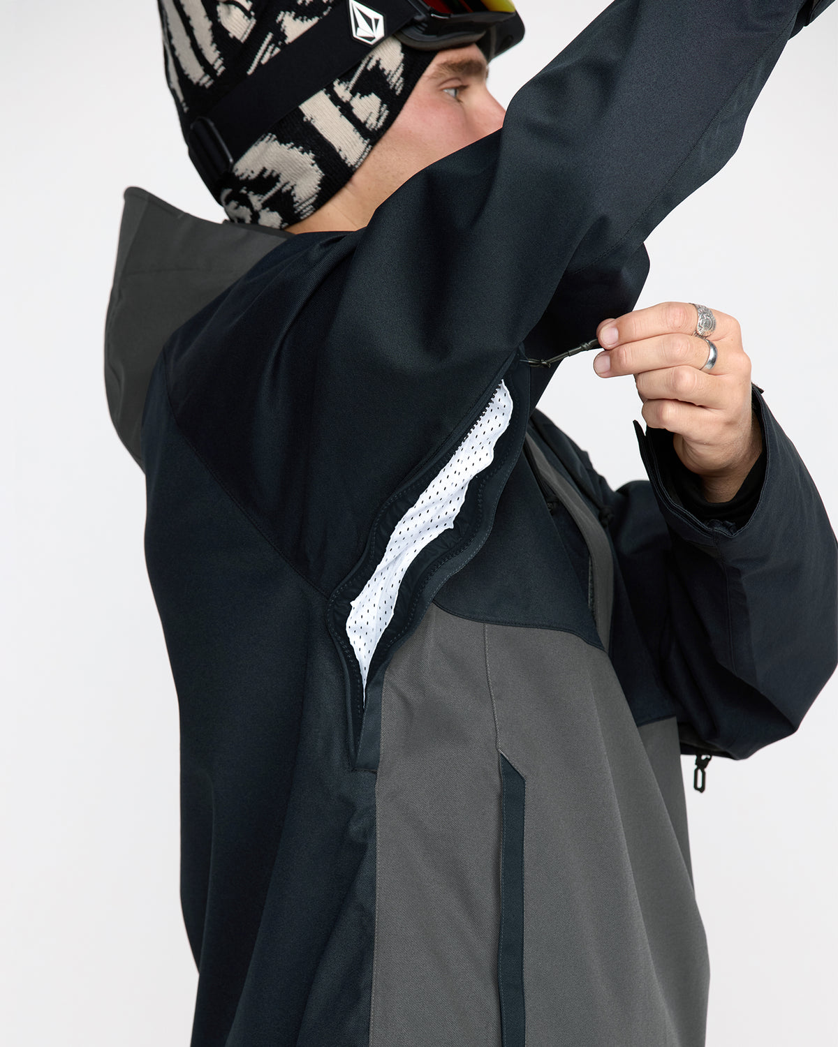 Men's Hossegor 20K Pullover | Volcom Premium