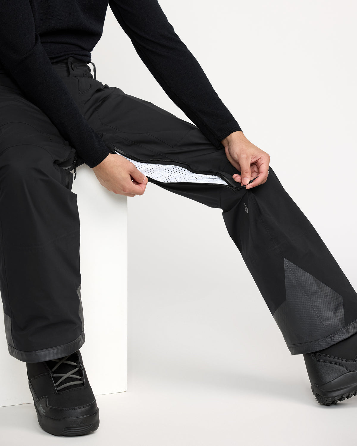 Men's Guch Stretch Gore Pants | Volcom Essential
