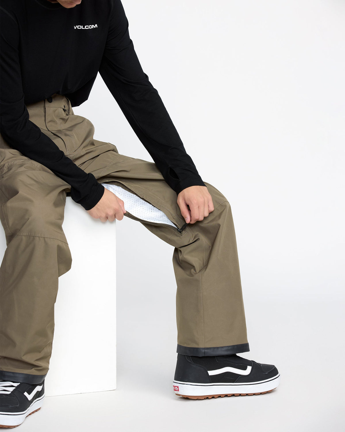 Men's Dua Gore-Tex Pants | Volcom Best Seller