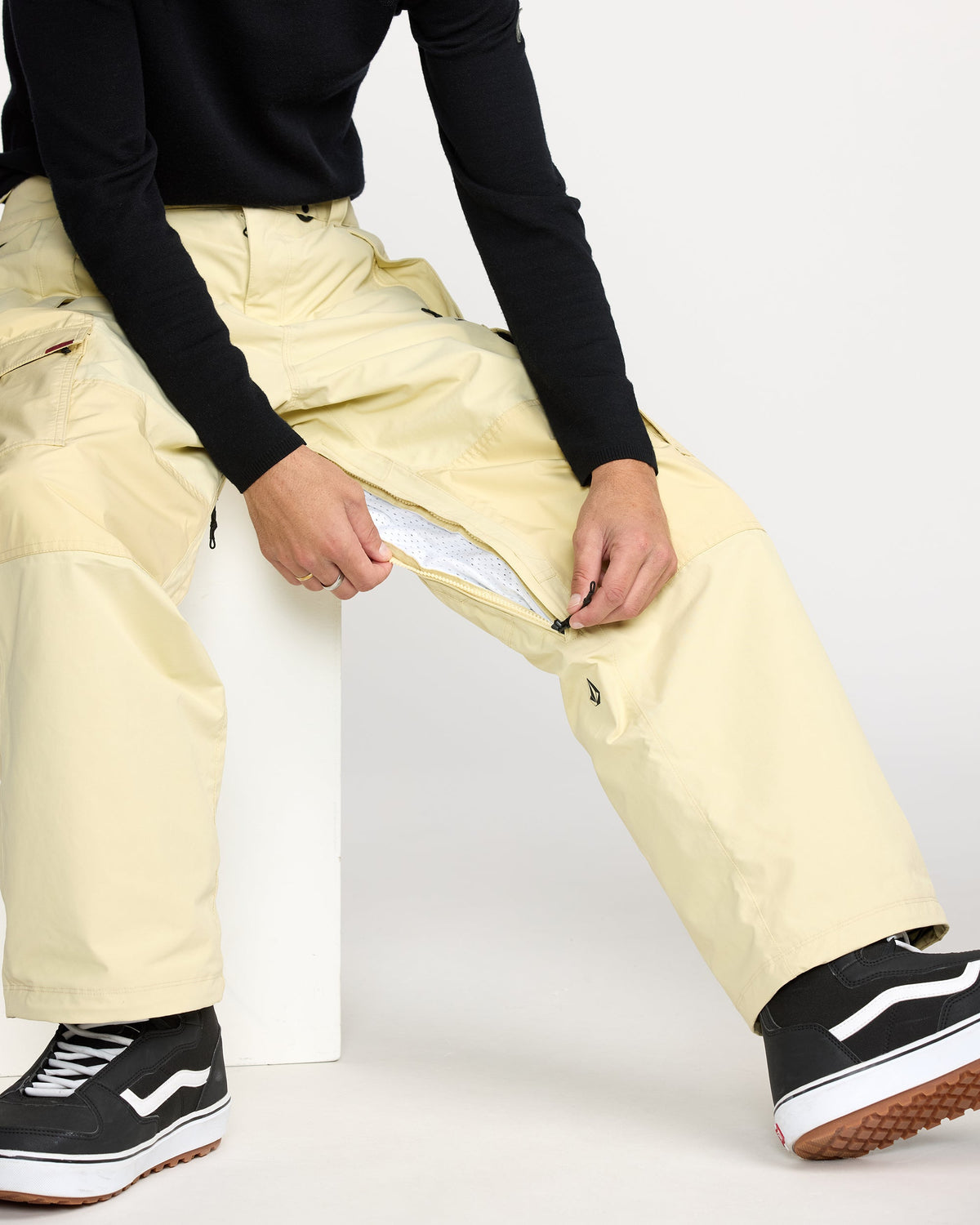 Men's Longo Gore-Tex Pants | Volcom Latest