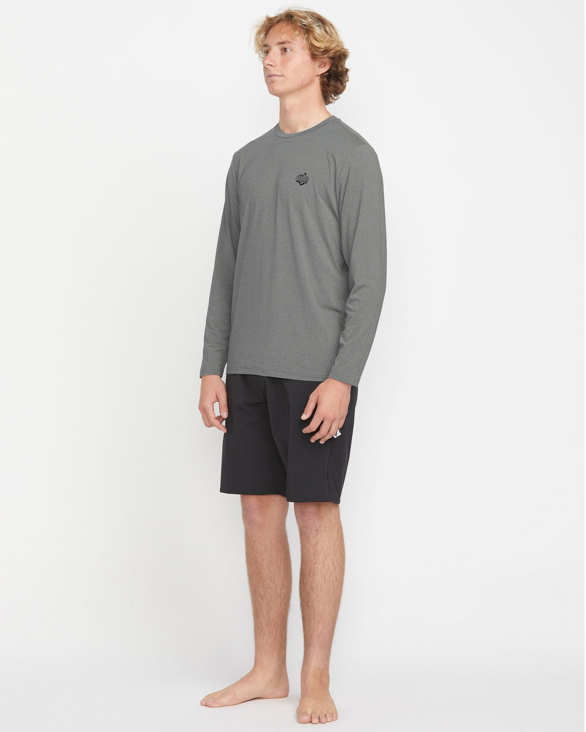 Men's Oval Track Loose Long Sleeve Surf Tee | Volcom Smart Buy