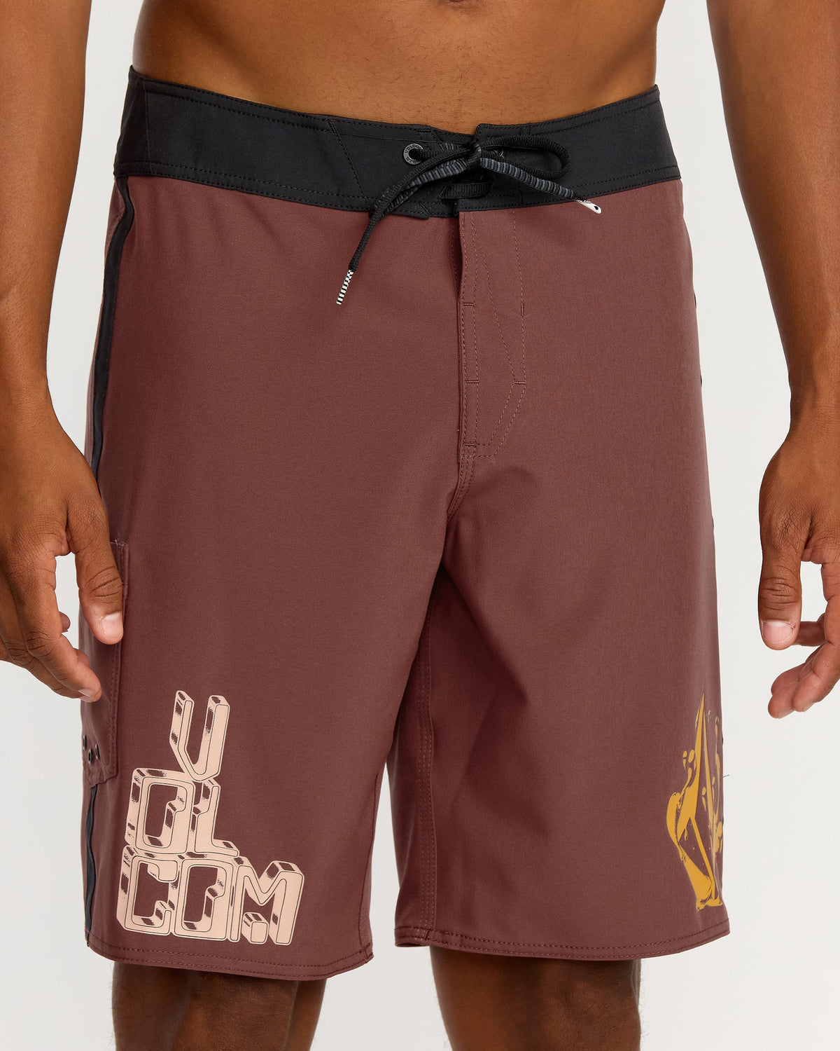 Men's Featured Artist Callum Rooney Mod 20 | Volcom Sale