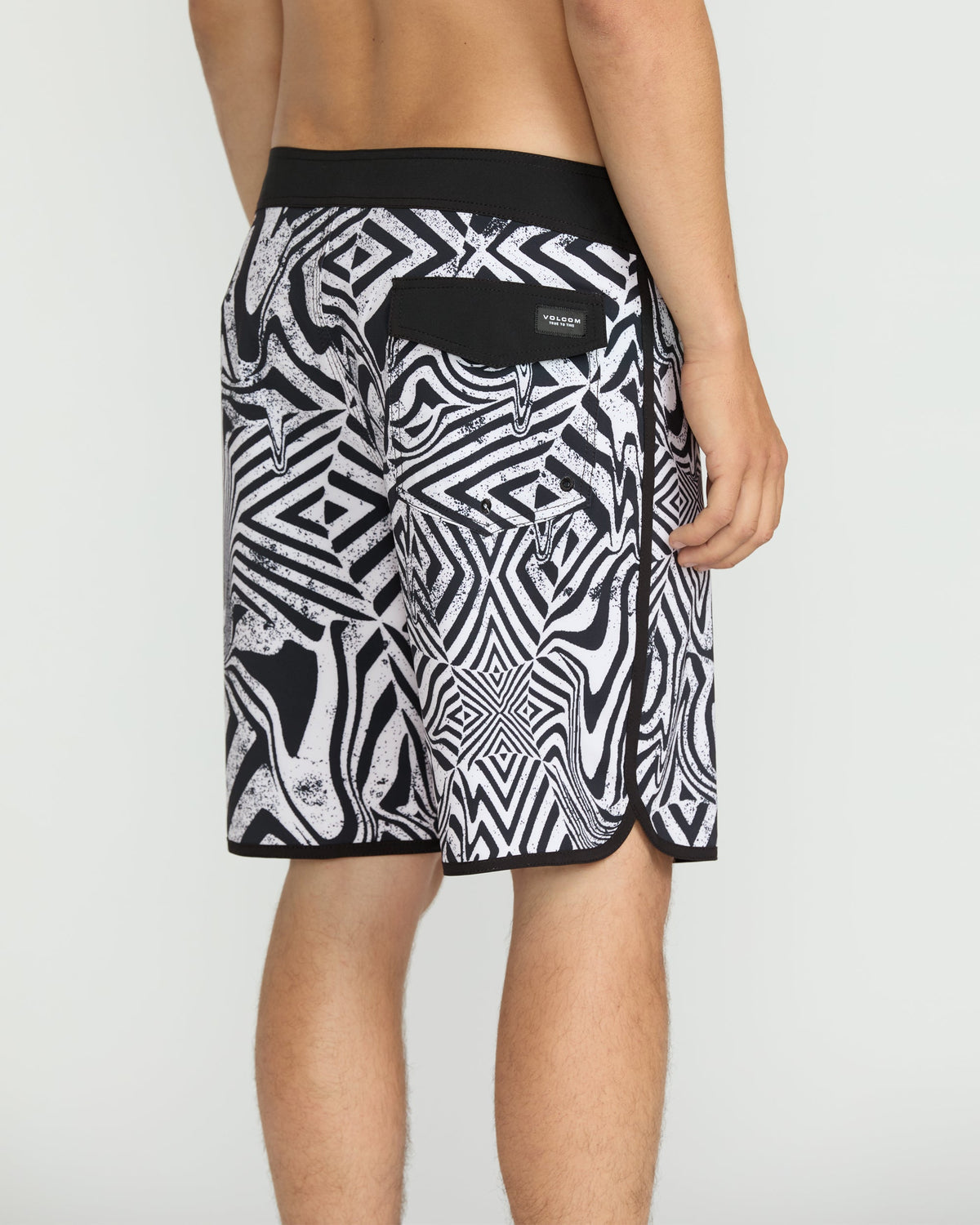 Men's Infuse Scallop Mod | Volcom Premium