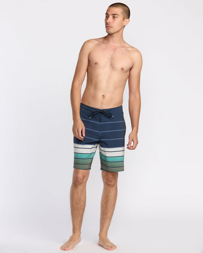 Men's Quarta Fade Mod | Volcom Featured