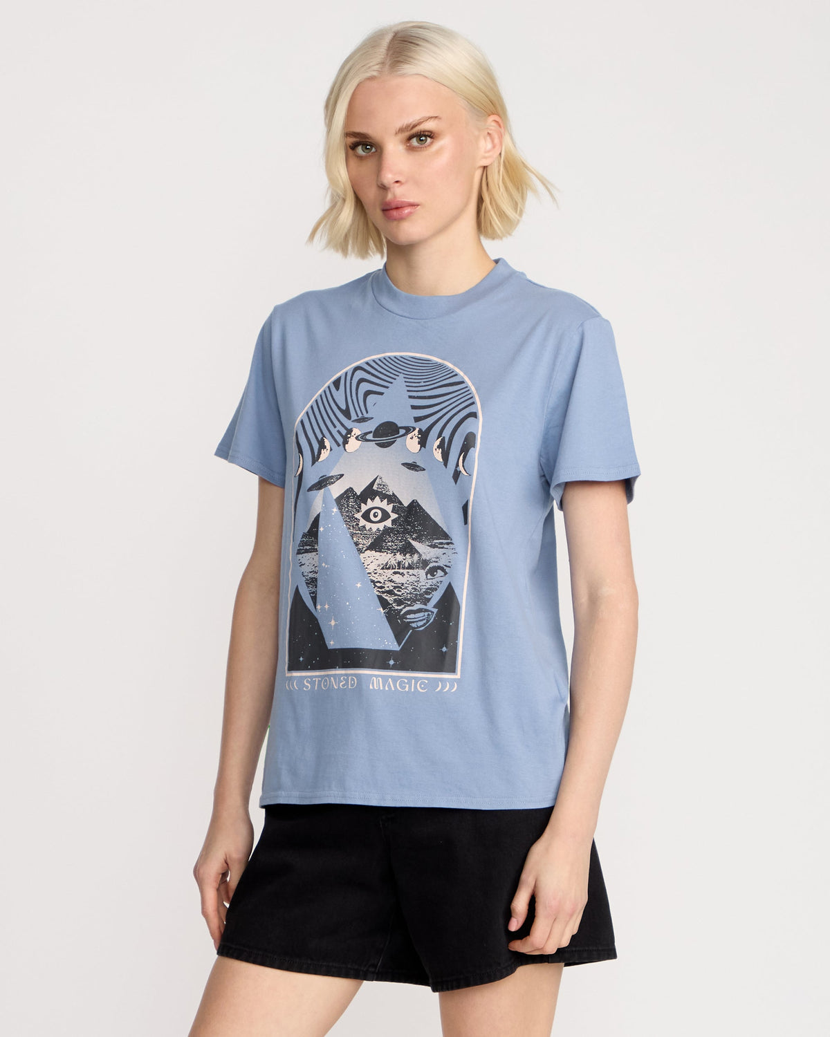 Women's Lock It Up Tee | Volcom Essential