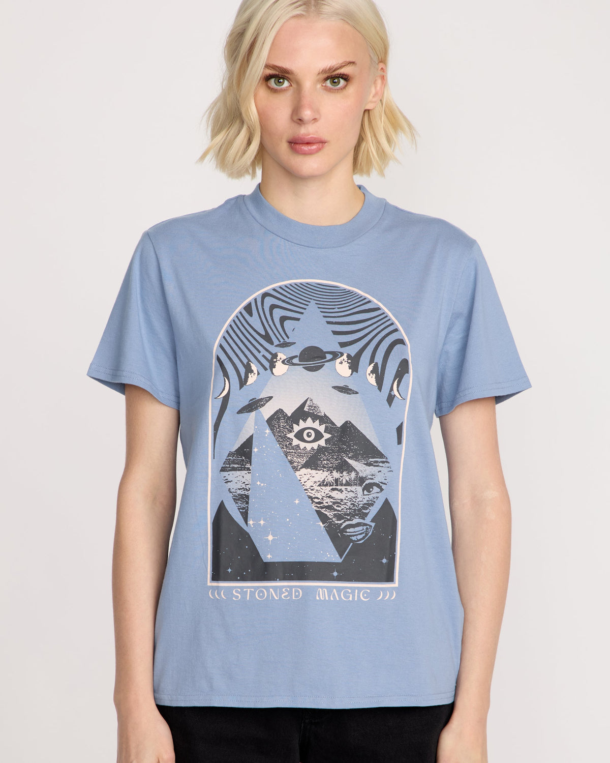 Women's Lock It Up Tee | Volcom Essential