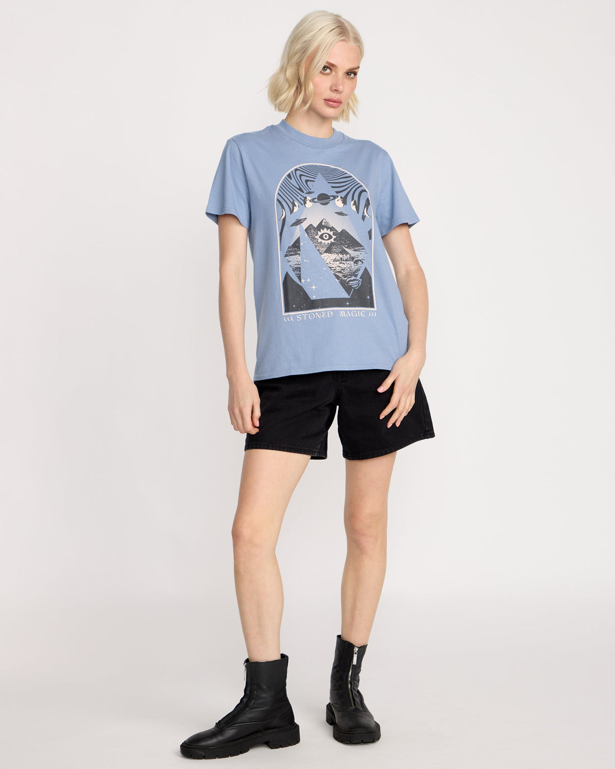 Women's Lock It Up Tee | Volcom Essential