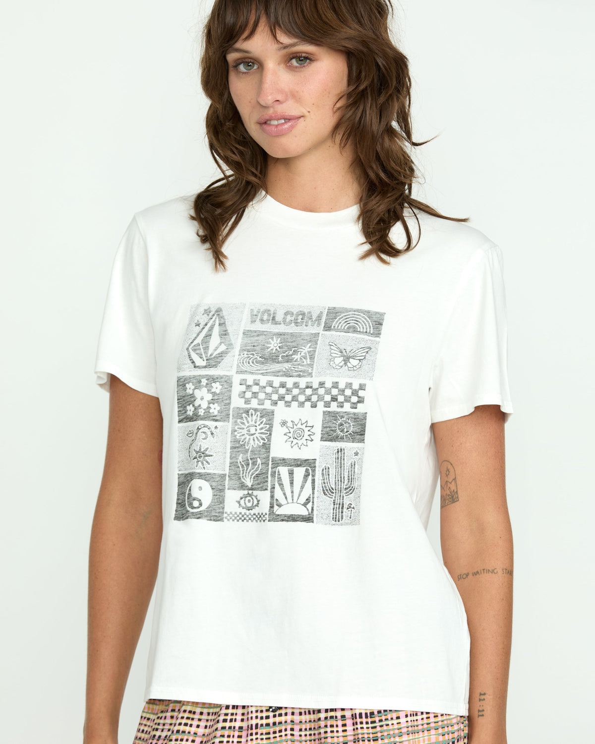 Women's Lock It Up Tee | Volcom Popular