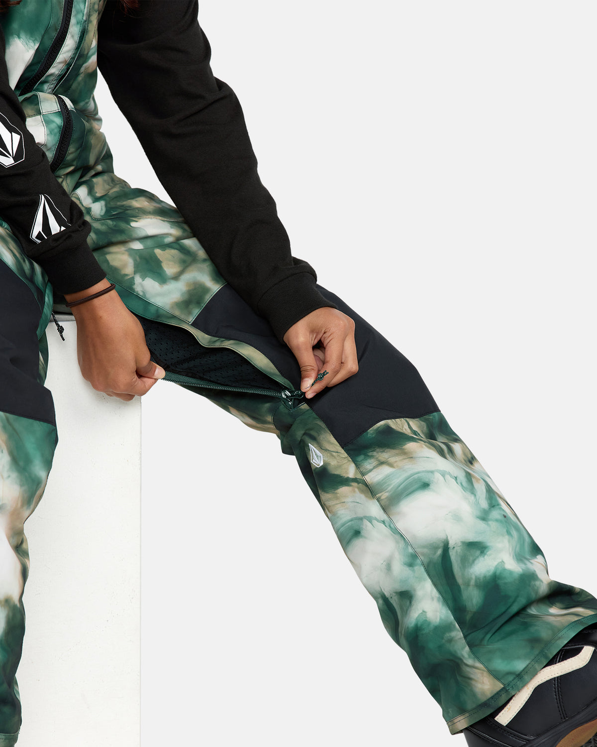 Kids' Barkley Insulated Bib Overall | Volcom Top Pick
